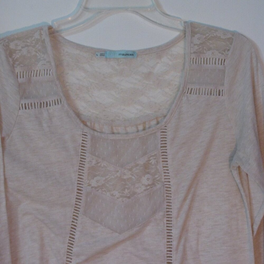 * Maurices Beige Oatmeal Top Large Lace Half Sleeve Open Trim Very Good - Picture 2 of 5